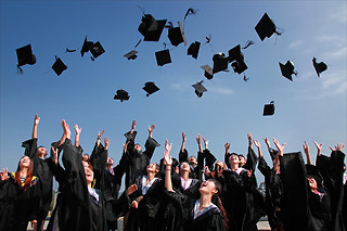 GRADUATION 100