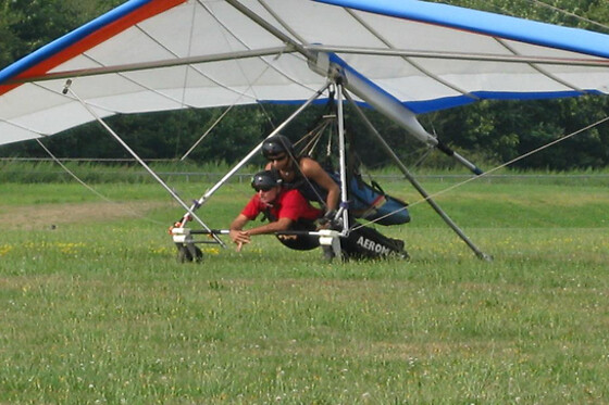 Tandem Hang Gliding 2000ft at Hangar 3