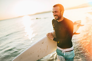 1-hour beginner private surf lesson at Surfs Up NY