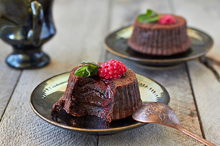 Assortiment of pastries + dessert for 2 at Les Gateaux de Marie