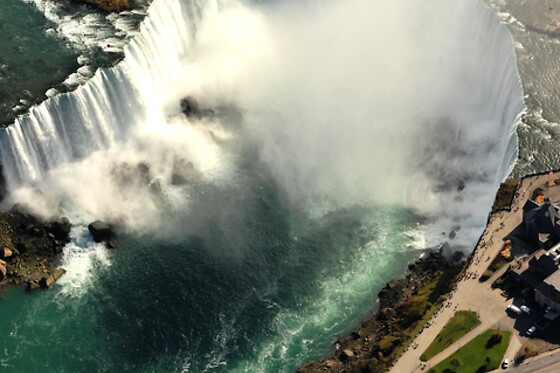 Niagara's Skies: Helicopter Tour of the Falls