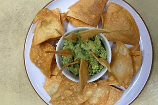 Bloom's Delightful Duo: 2-Course Meal with Drinks