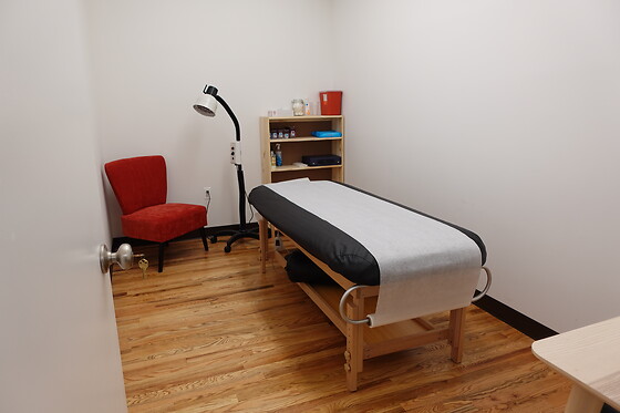 Relax and Renew: An Hour of Acupuncture and Massage